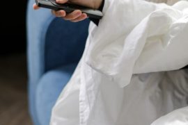 Les meilleures séries à binge-watcher pour un week-end cosy en 2026